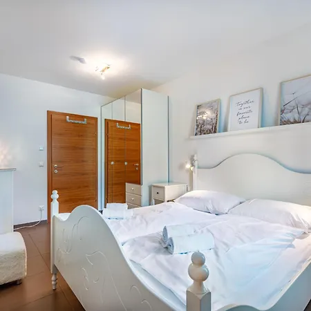 Simonhoehe Kaerntentraum-1 By Interhome Lägenhet *