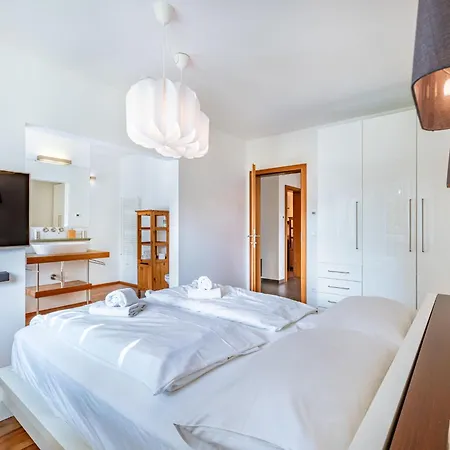 Simonhoehe Kaerntentraum-1 By Interhome 公寓 Sankt Paul