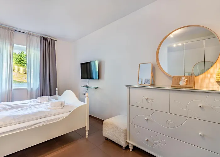 Simonhoehe Kaerntentraum-1 By Interhome * Sankt Paul